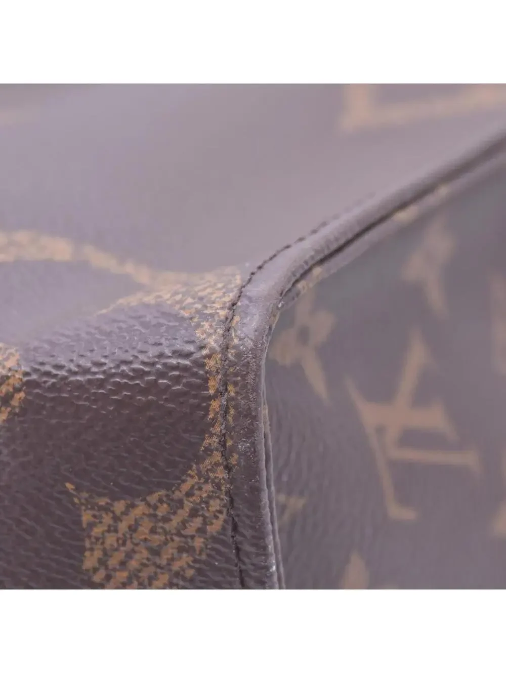 $3300 RFID Louis Vuitton Reverse Monogram Giant Onthego MM